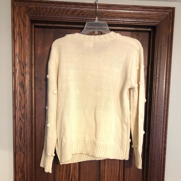 Popcorn White Sweater - Picture 5 of 7